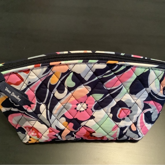 Vera Bradley Matched Set - HandBag & Cosmetic Bag - Mod Paisley  NWT - Picture 7 of 9